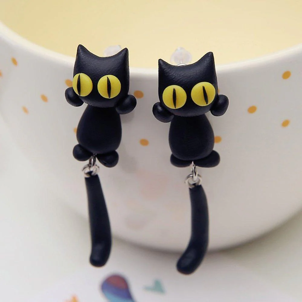 Unique Yellow-Eye Cat Earrings - Image 3